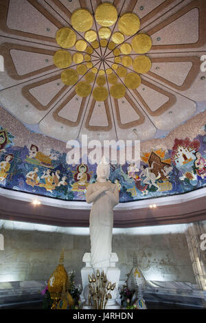 Thailand, Chiang Mai, Doi Inthanon Nationalpark, Stupa, Phra Mahathat Napaphon Bhumisiri Chedi, innen geschossen, Buddhas Charakter, Stockfoto