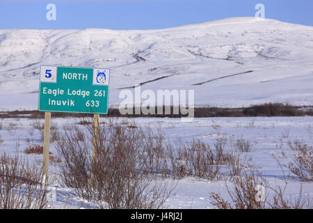 Nordamerika, Kanada, Yukon-Territorium, Tombstone Territorial park, Dempster Highway, Ogilvie Mountains, Dempster Highway, Winter, Stockfoto