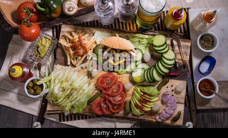 Top-down-Ansicht eines glücklich lächelnde Burger Stockfoto