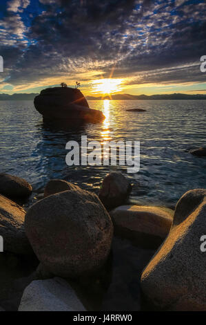 Schöne Alpine Lake Tahoe in Kalifornien Stockfoto