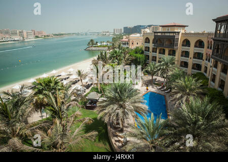 Das Shangri la Hotel Abu Dhabi, Blick über den Kanal Stockfoto