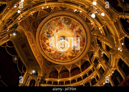 Stock Foto - Interieur der Staatsoper Budapest Ungarn Stockfoto