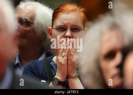 Berlin, Deutschland. 14. Mai 2017. Mitglieder der SPD auf der kurfürstlichen Party in der SPD-zentrale. Bildnachweis: Simone Kuhlmey/Pacific Press/Alamy Live-Nachrichten Stockfoto