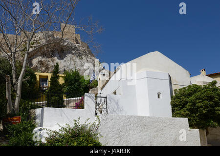 Kirche von Agios Georgios des Gesteins am Anaftioftika Stockfoto