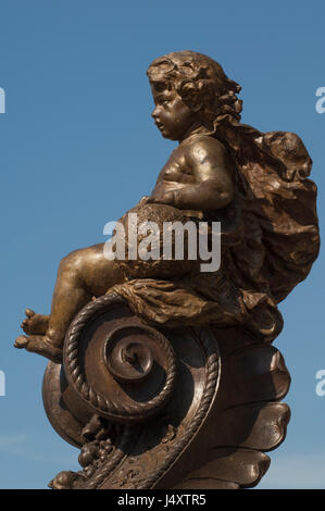 Detail aus dem Denkmal für die Öffnung der Häfen (Monumento de Abertura Dos Portos) außerhalb der Oper (Teatro Amazonas) Stockfoto