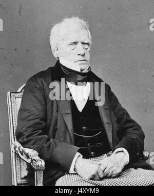 Henry Peter Brougham, 1st Baron Brougham and Vaux (790-2). Der Brougham wurde erfunden, der erste vierrädrige Wagen, der nur von einem Pferd gezogen werden sollte. Lord Chancellor of England (184-34), Mitglied des Oberhauses, Whig Party Member, und er übernahm die Führung bei der Schaffung (18-28) der Universität London. Er schrieb eine ungeheure Anzahl von Abhandlungen über Wissenschaft, Philosophie und Geschichte. Die letzten 30 Jahre seines Lebens lebte er in Cannes, Frankreich. Um meine anderen, mit dem Autor in Zusammenhang stehenden Vintage-Bilder zu sehen, suchen Sie: Prestor Vintage-Autor Stockfoto