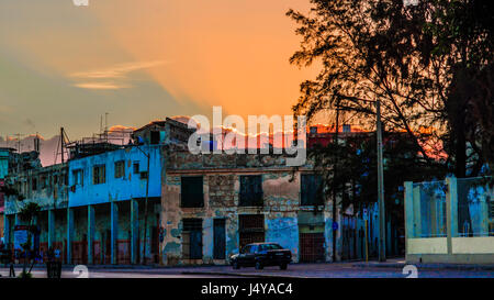 Havanna Street Sonnenuntergang Stockfoto