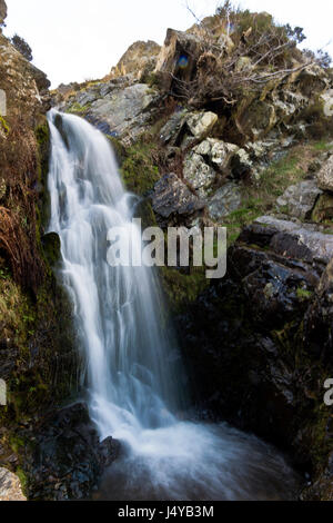 Lightspout Wasserfall in Mill Valley, Shropshire im Vereinigten Königreich das Kardieren Stockfoto