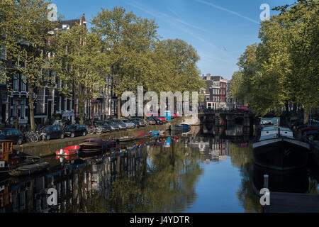 Frühling am Browersgracht-Kanal, Amsterdam Stockfoto