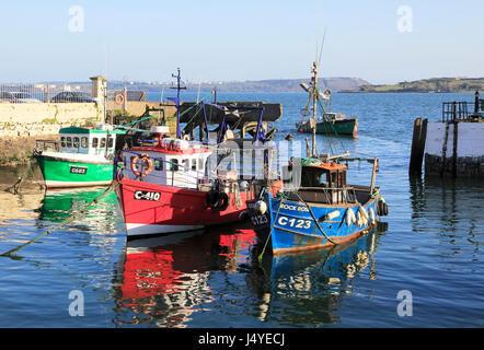 Angelboote/Fischerboote im Hafen von Cobh, County Cork, Irland, Republik Irland Stockfoto