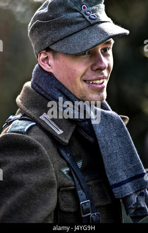 Stettin, 3. März 2013: Deutscher Soldat während der historischen Rekonstruktion. Stockfoto