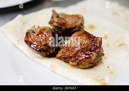 Appetitlich Schaschlik auf Pita-Brot Stockfoto