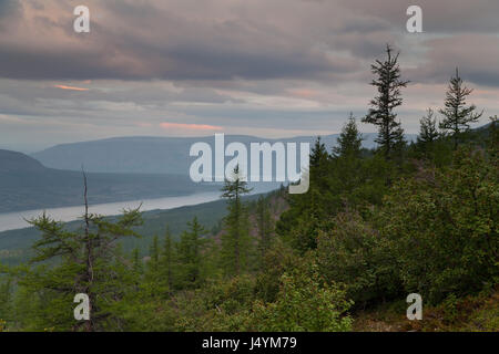 Ayan See in Tabelle Berge. Putorana Plateau. Putorana finden. Nördlich von Russland. Sibirien. Stockfoto