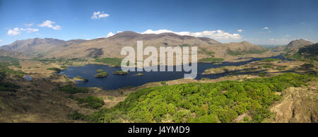 Birds Eye View Aerial Panoramablick auf Killarney National Park auf dem Ring of Kerry, County Kerry, Irland. Schöne Panorama malerische Antenne Natur Stockfoto