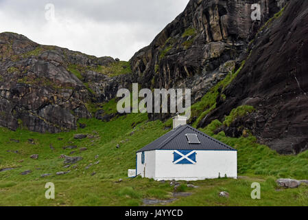 Coruisk Memorial Hütte, Junior Mountaineering Club von Schottland, Glasgow Abschnitt. Loch Scavaig, Isle Of Skye, Highland, Schottland, Vereinigtes Königreich, Europa. Stockfoto