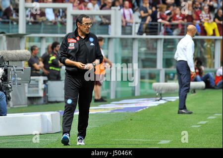 Turin, Italien. 14. Mai 2017. Maurizio Sarri während des Spiels Serie A TIM zwischen Torino FC und SSC Napoli im Stadio Olimpico Grande Torino. Das Endergebnis des Spiels ist 0-5. Bildnachweis: Fabio Petrosino/Alamy Live-Nachrichten Stockfoto