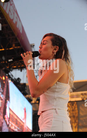 Sängerin Miley Cyrus erklingt in 2017 KIIS FM Wango Tango am StubHub Center am 13. Mai 2017 in Carson, Kalifornien. Stockfoto