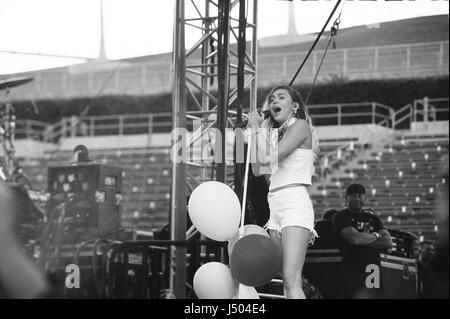 Miley Cyrus erklingt in 2017 KIIS FM Wango Tango am StubHub Center am 13. Mai 2017 in Carson, Kalifornien. Stockfoto