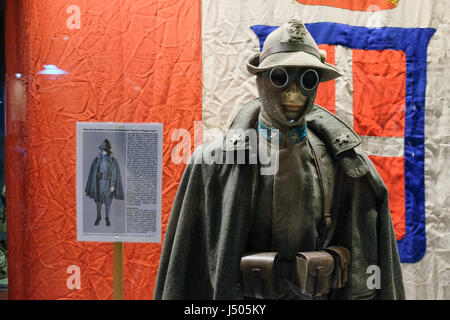 Treviso, Italien. 13. Mai 2017. Italien Venetien Treviso - hat von 500.000 Menschen für die 90. Sitzung der Alpini Armee Kraft angegriffen worden. Bildnachweis: Wirklich einfach Star/Alamy Live-Nachrichten Stockfoto