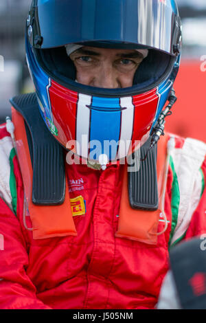 Towcester, Northamptonshire, UK. 14. Mai 2017. Blancpain GT Series Rennfahrer Niek Hommerson und Spirit of Race vor der 3-Stunden-Rennen von Blancpain GT Serie Endurance Cup in Silverstone (Foto: Gergo Toth / Alamy Live News) Stockfoto