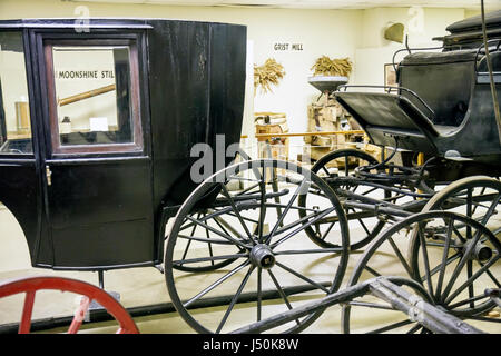 Troy Alabama, Pioneer Museum der Geschichte Alabamas, regional, Bildung, Vergangenheit, südliches Leben, nachgebautes Dorf, Artefakte, Pferdekutschen, Transport, Whee Stockfoto