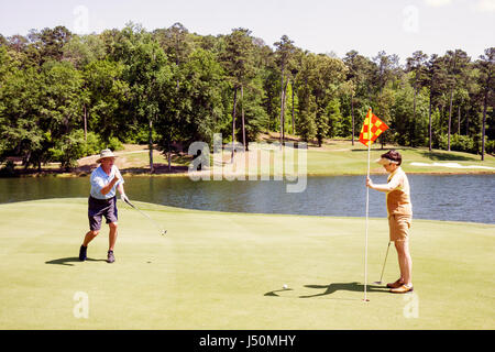 Alabama Butler County, Greenville, Cambrian Ridge, Robert Trent Jones Golf Trail, Sherling Lake Park, Erwachsene Erwachsene Männer, Männer, Frauen, Frauen, Frauen Stockfoto