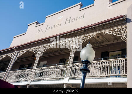 Alabama, Dallas County, Selma, St. James, Hotel, gegründet 1837, Balkon, schmiedeeisernes Geländer, Laternenpfosten, AL080521054 Stockfoto