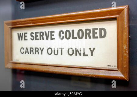 Alabama, Dallas County, Selma, National Voting Rights Museum & Institute, Bürgerrechtsbewegung, Segregation, Schwarze Geschichte, Zeichen, wir servieren farbige durchführen Stockfoto