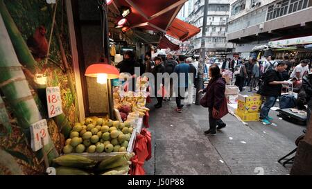 Obststand Händler Apliu Street, Sham Shui Po Hong Kong Stockfoto