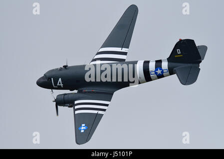 Douglas C-47A Skytrain Dakota of Aces High bei der Abingdon Air & Country Show im ehemaligen RAF Abingdon Stockfoto