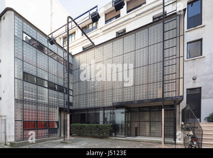 Außenfassade, Maison de Verre (House of Glass), Paris, Frankreich Stockfoto