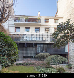 Außenfassade, Maison de Verre (House of Glass), Paris, Frankreich Stockfoto