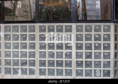 Detail der Außenfassade, Maison de Verre (House of Glass), Paris, Frankreich Stockfoto