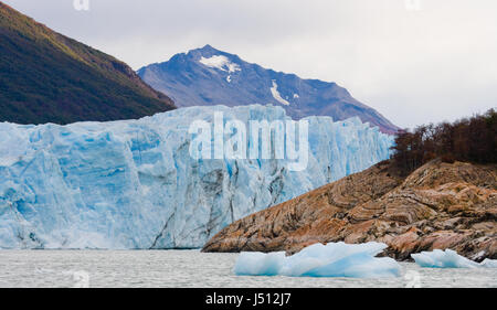 Allgemeiner Blick auf den Perito Moreno Gletscher. Argentinien. Querformat. Stockfoto