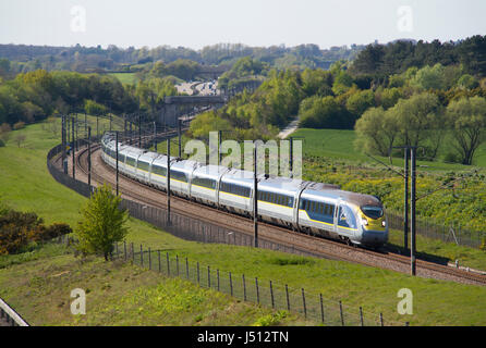 Klasse 374 e320 Eurostar HS1 in der Nähe von Charing Heide einen internationalen Service gearbeitet. 19. April 2017.  Klasse 374 e320 Eurostar gesetzt 374005 und 374006 wh Stockfoto