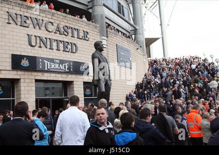 Eine defekte TV Bildschirm Verzögerungen KICK NEWCASTLE UNITED V LEICESTER C ST JAMES PARK NEWCASTLE ENGLAND 18. Oktober 2014 Stockfoto