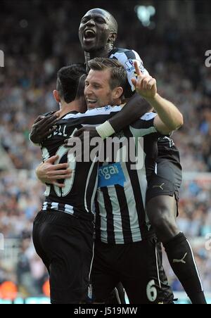 WILLIAMSON CABELLA SISSOKO NEWCASTLE UNITED FC NEWCASTLE UNITED FC St. JAMES PARK NEWCASTLE ENGLAND 30. August 2014 Stockfoto