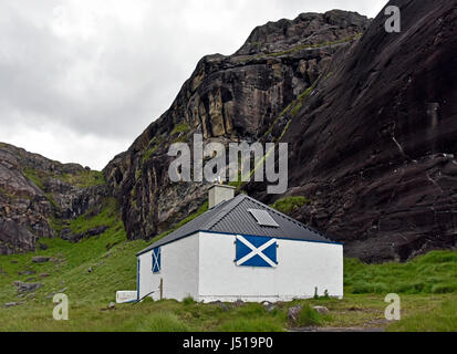 Coruisk Memorial Hütte, Junior Mountaineering Club von Schottland, Glasgow Abschnitt. Loch Scavaig, Isle Of Skye, Highland, Schottland, Vereinigtes Königreich, Europa. Stockfoto