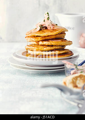 Pfannkuchen mit pieplant Stockfoto