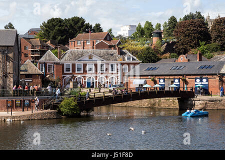 Exeter historische Kai ist einer der attraktivsten Gegenden von Exeter, Isca, Custom House Exeter, Stockfoto