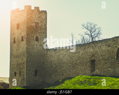 Big-Tower und der Wand des Genueser Festung in Feodossija Stockfoto