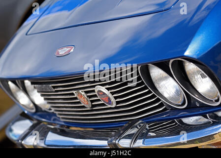 Jensen Interceptor III Fahrzeugfront mit Emblem und Grill Stockfoto