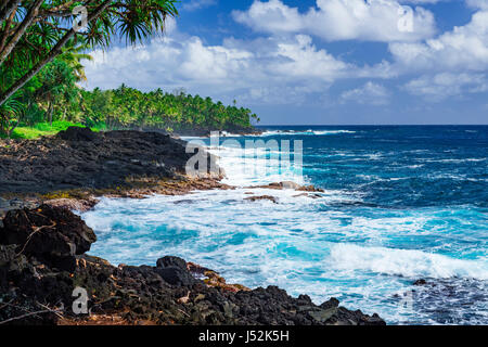 Felsenküste entlang der Puna Küste, Pahoa, The Big Island, Hawaii USA Stockfoto