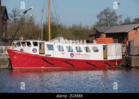 Cardiff Bay Tourenboot Marianne von Manchester in Gloucester docks für Reparaturen und Wartung Stockfoto