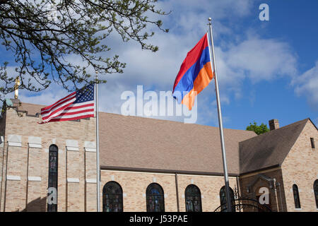 Watertown, MA hat viele Armenier. Dies ist St. Stephen Armenisch-Apostolischen Kirche am Mount Auburn Street. Stockfoto