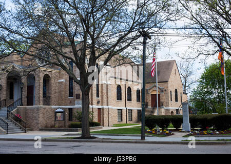 Watertown, MA hat viele Armenier. Charles Mosesian Kultur- und Jugendzentrum von St. Stephen Armenisch-Apostolischen Kirche. Stockfoto