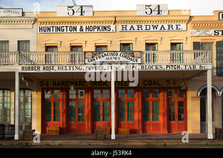 Huntington und Hopkins Hardware bauen, Old Sacramento State Historic Park, Sacramento, Kalifornien Stockfoto
