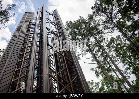 Arkansas Hot Springs, Garvan Woodland Gardens, Anthony Family Carillon, Designer Jennings & McKee Firm, 80 Fuß, Kupfer, Glocken, Musikinstrument, Instrument Stockfoto