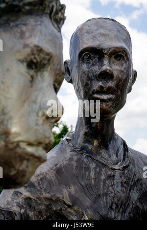 Little Rock Arkansas,Little Rock Nine,Central High School,lebensgroße Skulptur,1957 Desegregationskrise,Schwarze Geschichte,afrikanisches Erbe,Student Stockfoto