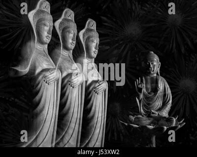 Buddha Skulptur 佛/像/佛像 und Avalokitasvara Bodhisattva Skulptur 觀音/觀世音/觀自在/菩薩/觀音菩薩/觀世音菩薩/觀自在菩薩/像 Stockfoto
